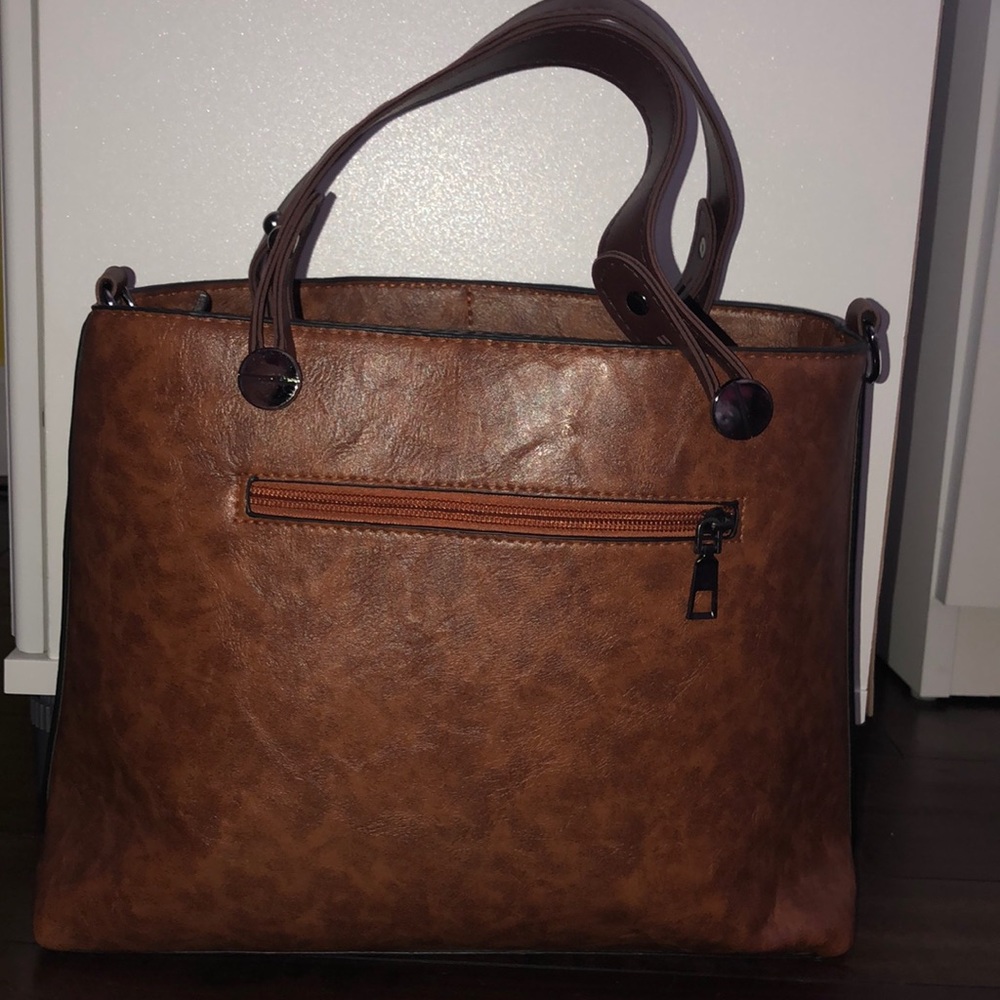 Purse - Picture 2 of 3